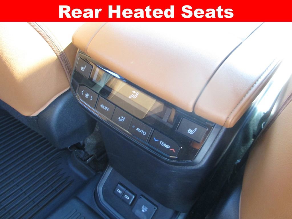Used 2023 Toyota Highlander Platinum AWD/4WD image 26