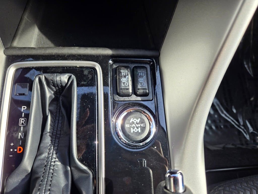 New 2025 Mitsubishi Eclipse Cross LE image 22