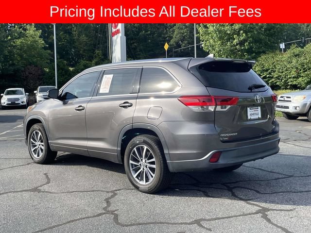 Used 2017 Toyota Highlander XLE FWD image 3