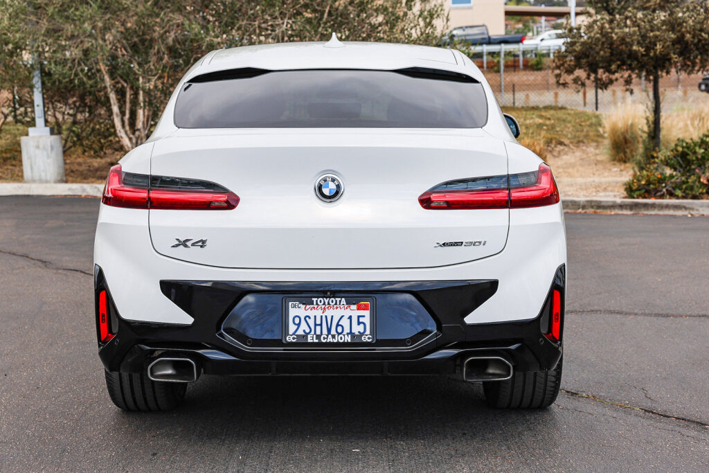 Used 2022 BMW X4 xDrive30i w/ M Sport Package 2 AWD/4WD image 25