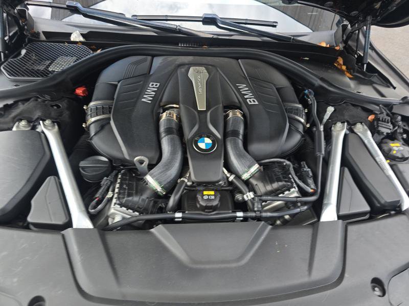 Used 2019 BMW 750i xDrive AWD/4WD image 19
