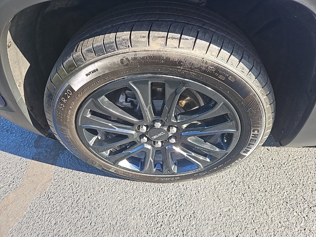 Used 2023 GMC Acadia SLT w/ Elevation Edition image 13