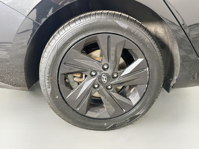 Used 2021 Hyundai Elantra SEL w/ Cargo Package FWD image 32