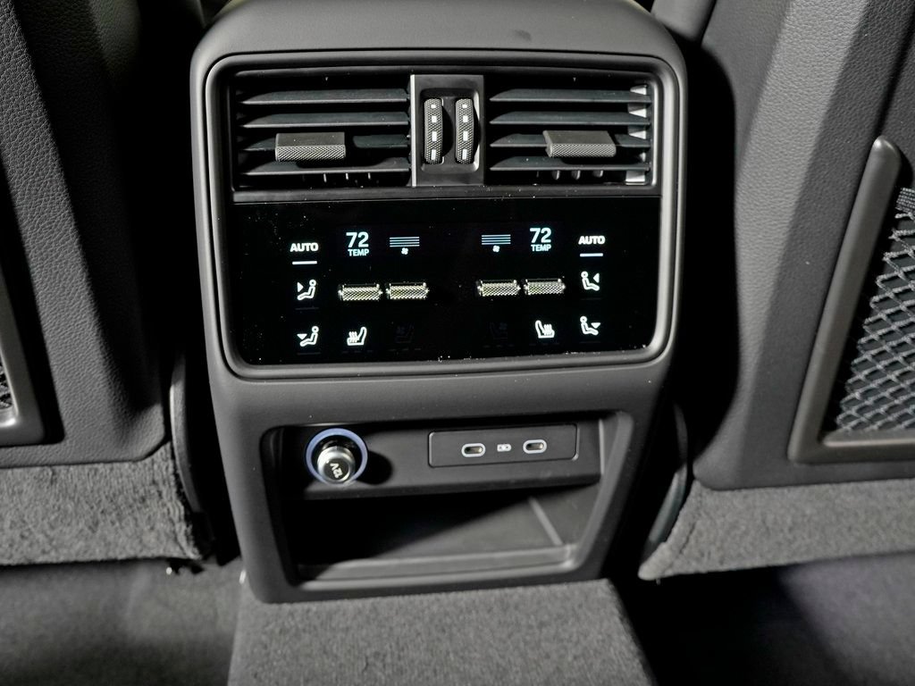 Certified 2026 Porsche Cayenne Coupe AWD/4WD image 37