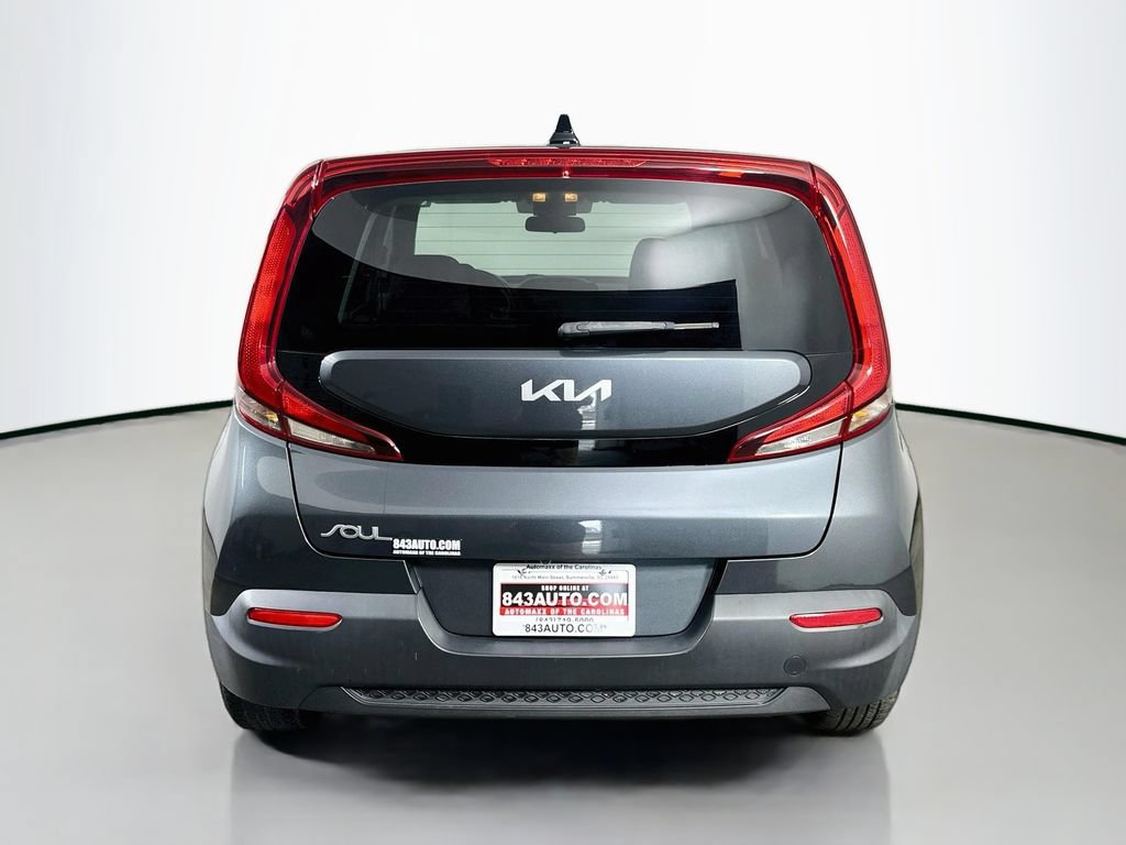 Used 2022 Kia Soul LX FWD image 6