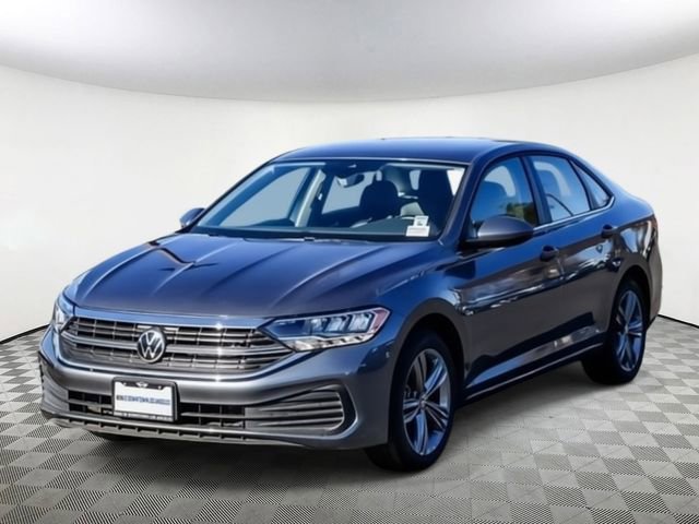 Used 2024 Volkswagen Jetta SE image 5