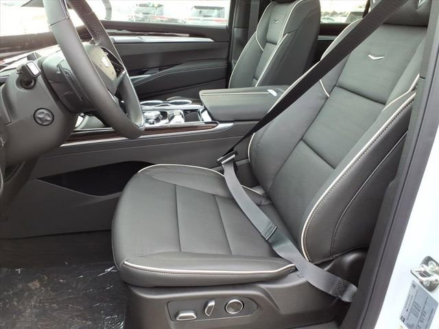 New 2026 Cadillac Escalade Luxury w/ Touring Package image 5
