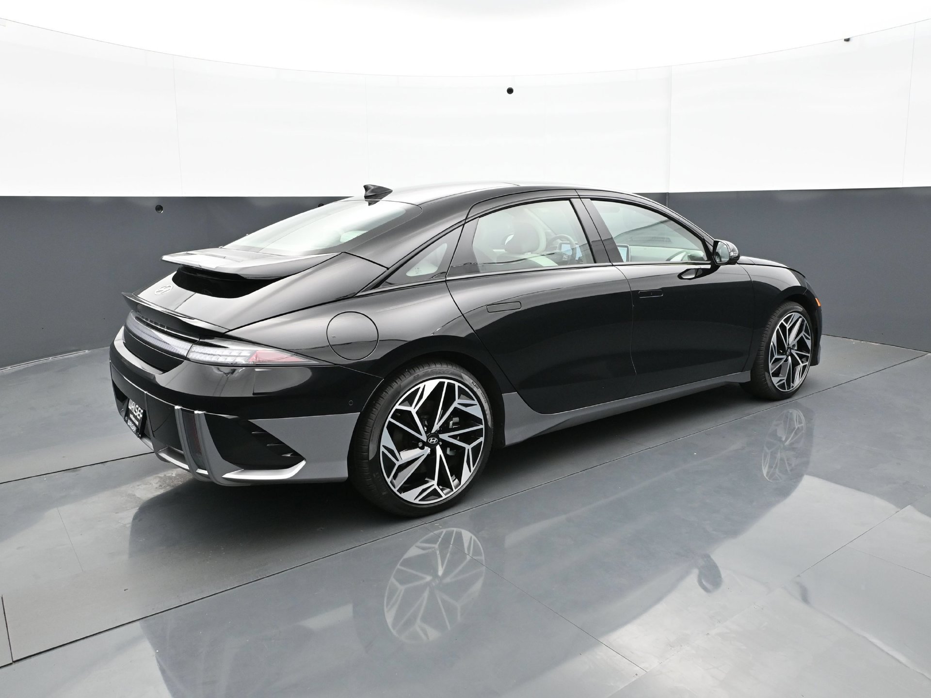 Certified 2024 Hyundai Ioniq 6 Limited AWD/4WD image 7