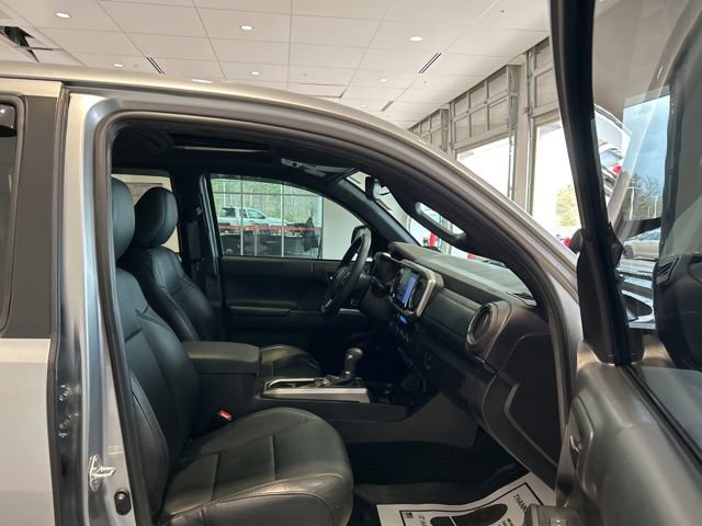 Used 2023 Toyota Tacoma Limited image 17