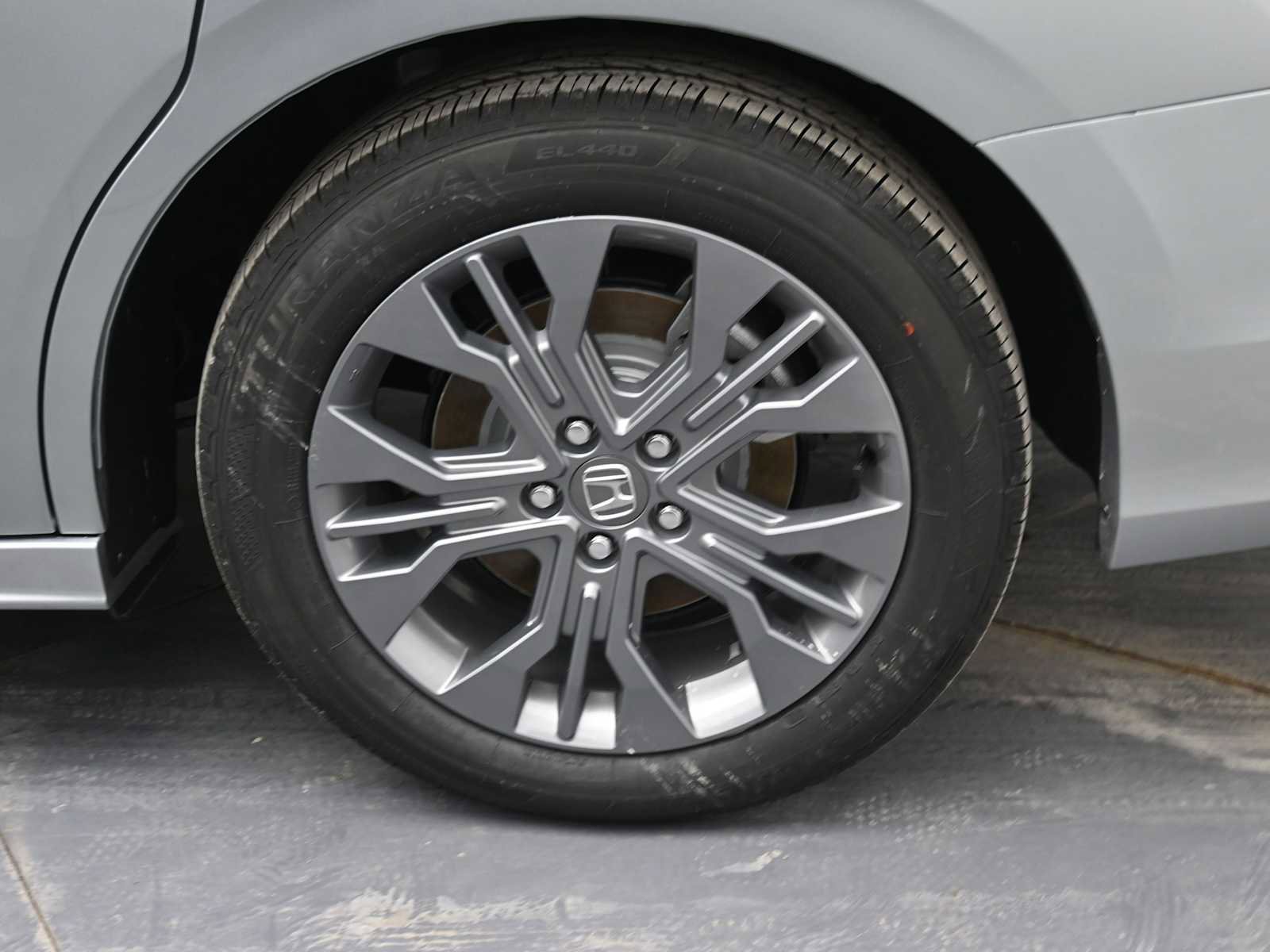 New 2026 Honda Odyssey Touring image 5