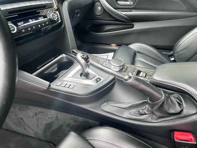 Used 2018 BMW M4 Convertible image 41