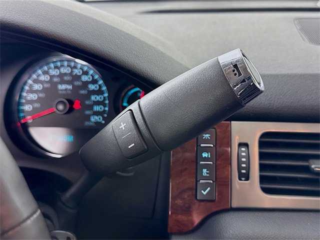 Used 2013 Chevrolet Avalanche LTZ image 19