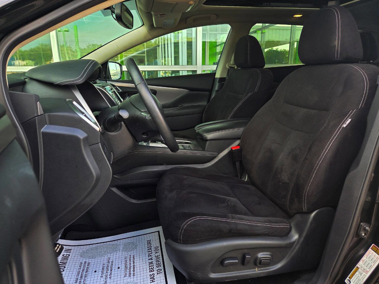 Used 2019 Nissan Murano SV w/ Premium Package image 12