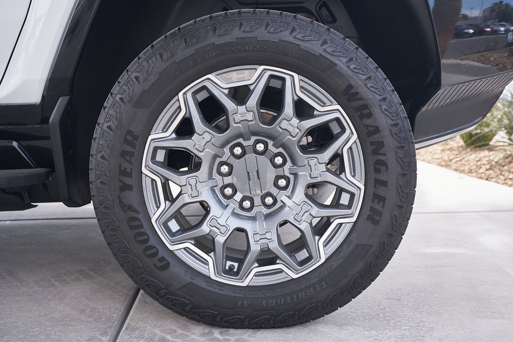 Used 2025 GMC Hummer EV 3X image 10