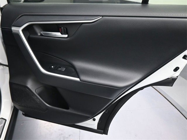 Used 2025 Toyota RAV4 Limited image 36