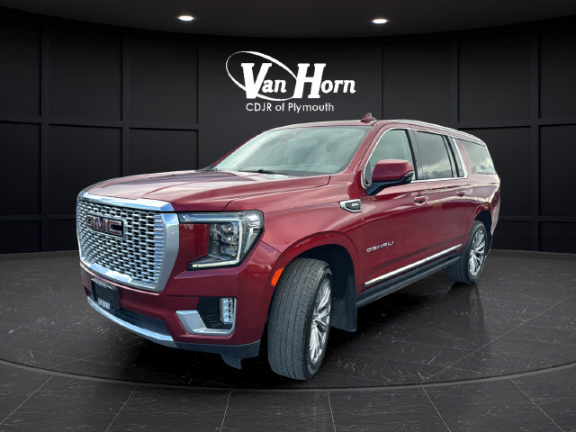 Used 2021 GMC Yukon XL Denali w/ Denali Premium Package AWD/4WD image 3