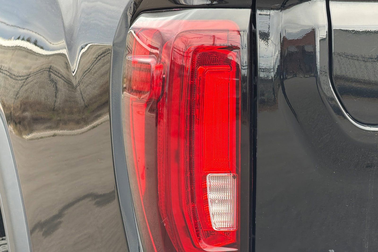 Used 2023 GMC Sierra 2500 Denali image 43