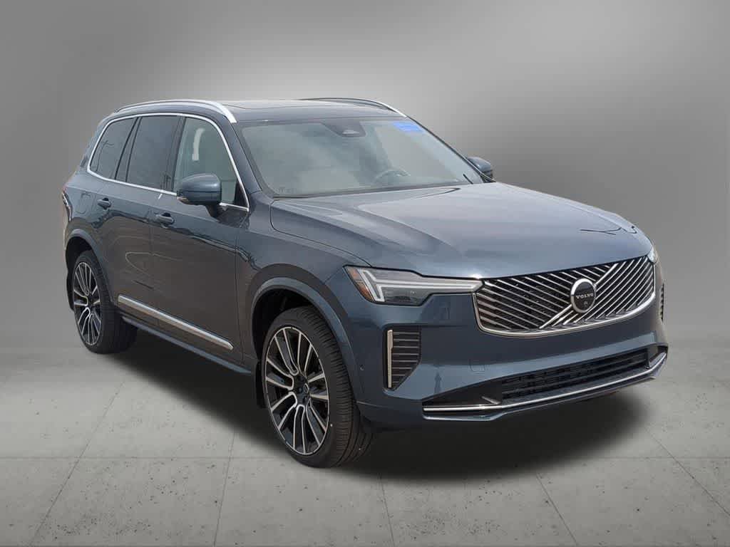 New 2026 Volvo XC90 B6 Plus w/ Protection Package AWD/4WD image 8