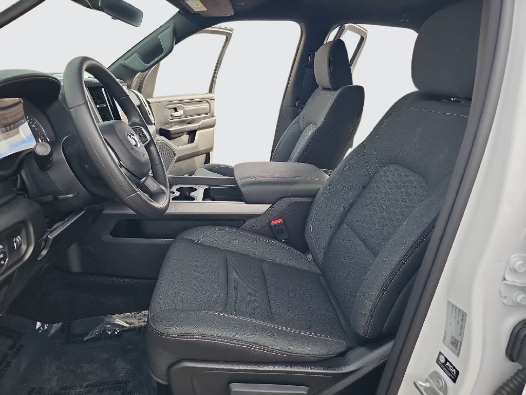 New 2026 RAM 1500 Express AWD/4WD image 14