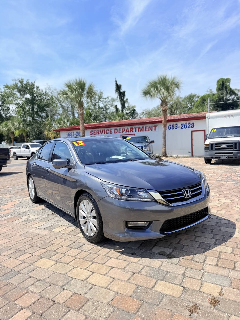 Used 2013 Honda Accord EX-L image 2