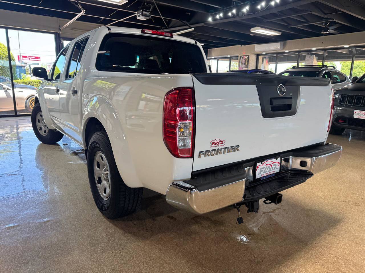 Used 2016 Nissan Frontier S RWD image 5