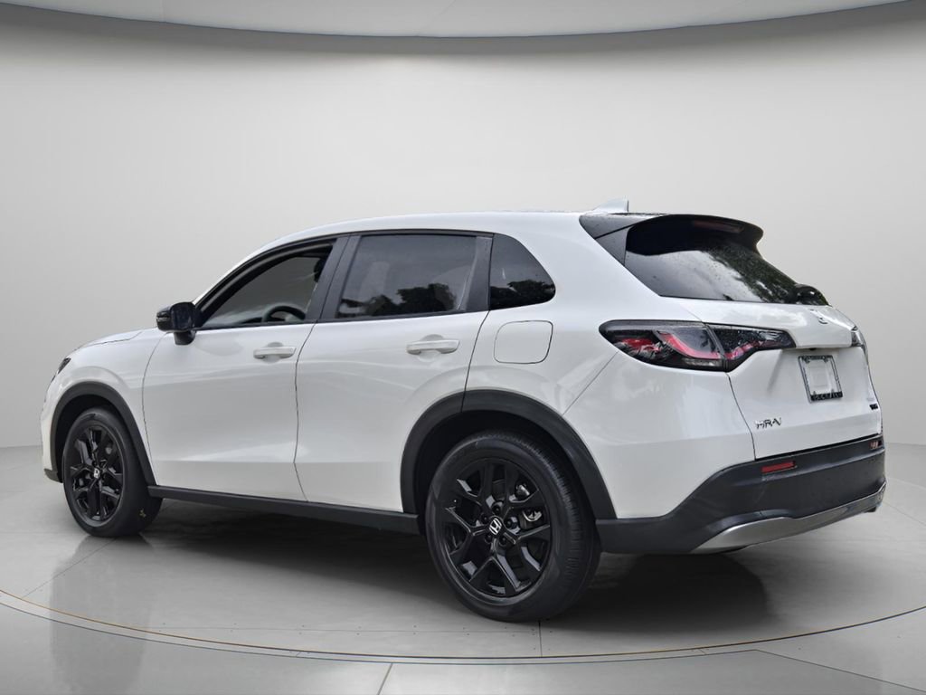Used 2023 Honda HR-V Sport image 6
