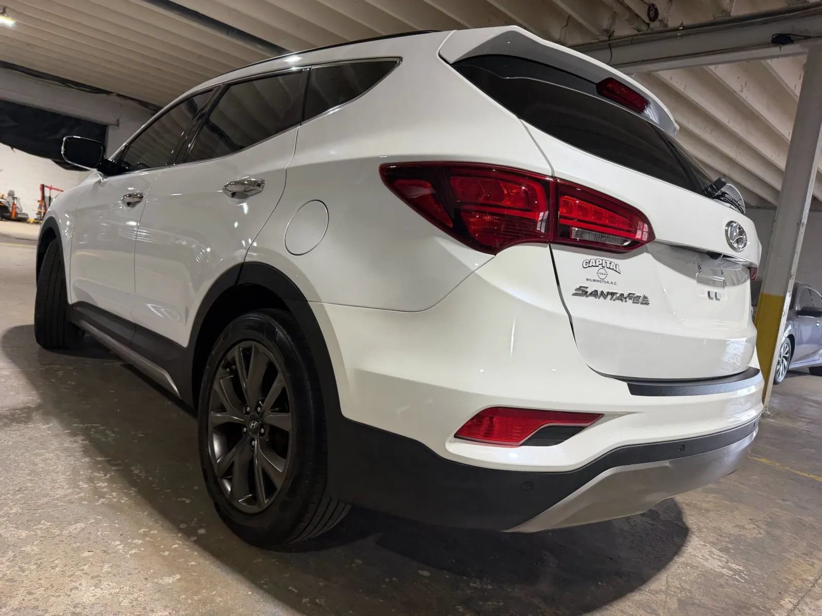 Used 2017 Hyundai Santa Fe Sport AWD/4WD image 4