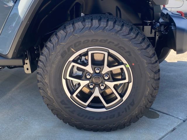 New 2025 Jeep Wrangler Unlimited Rubicon w/ Safety Group AWD/4WD image 11