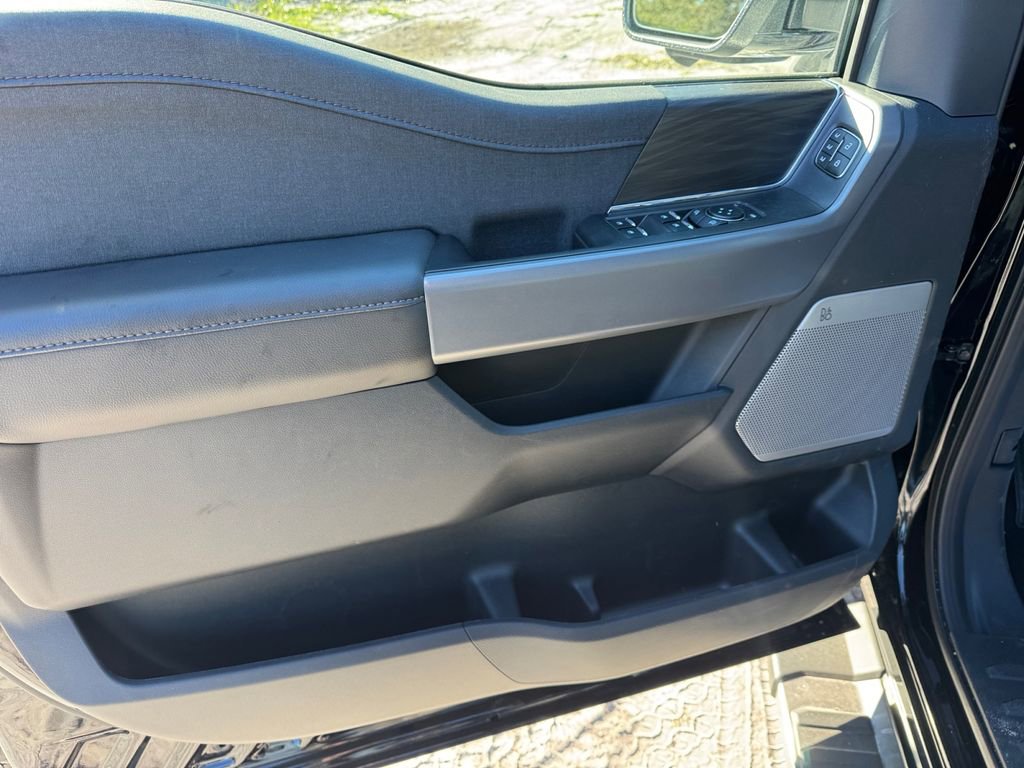 New 2025 Ford F150 Lariat w/ Equipment Group 502A High image 26