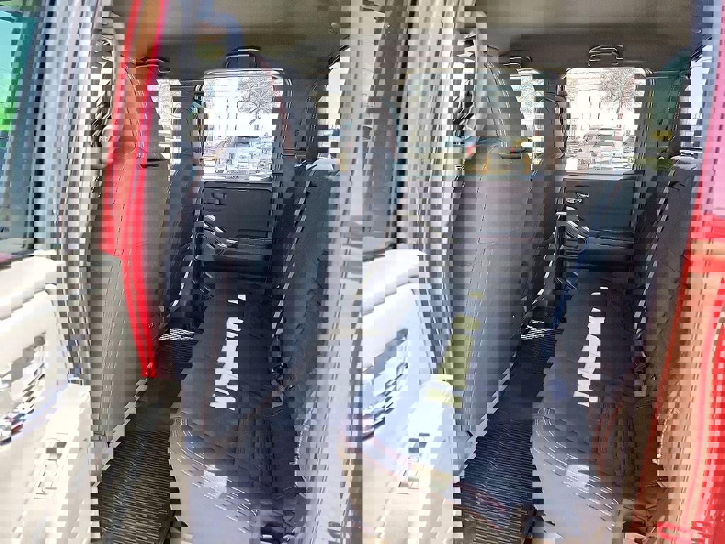 Used 2024 Nissan Frontier PRO-4X w/ Technology Package image 15