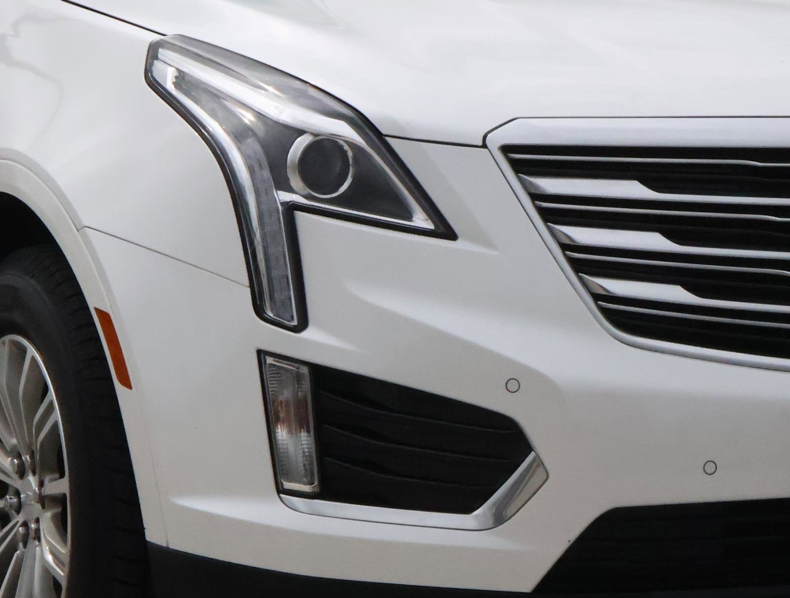 Used 2019 Cadillac XT5 Luxury FWD image 9