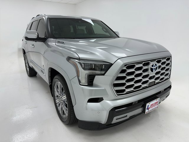 Used 2024 Toyota Sequoia Capstone image 2