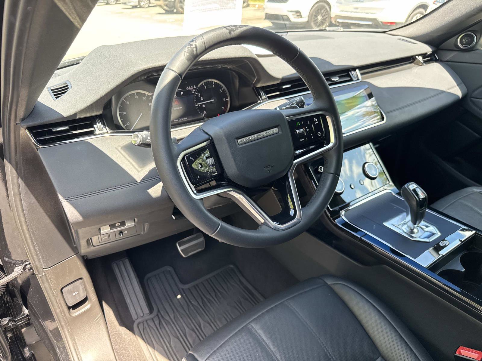 Used 2023 Land Rover Range Rover Evoque R-Dynamic SE AWD/4WD image 23