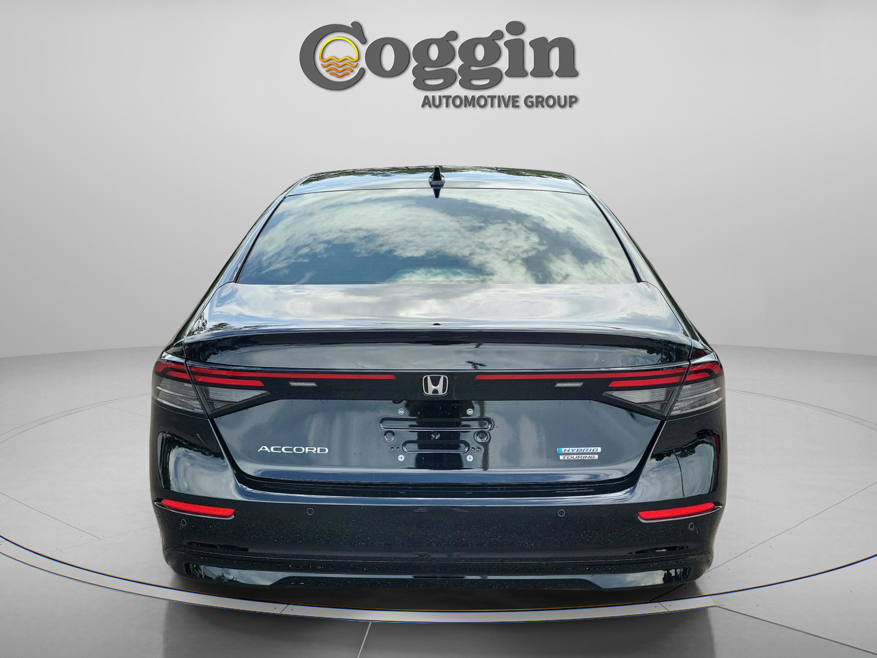 Used 2024 Honda Accord Touring image 4