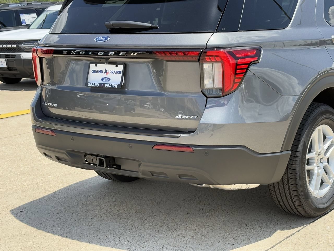 New 2026 Ford Explorer Active AWD/4WD image 7