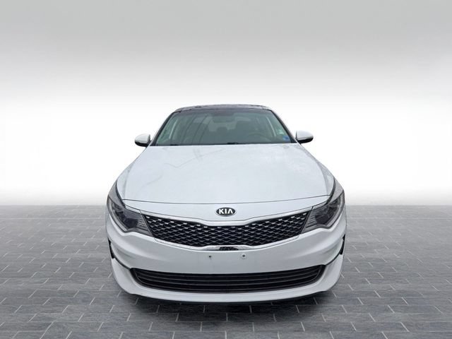 Used 2018 Kia Optima EX w/ Premium Package FWD image 2