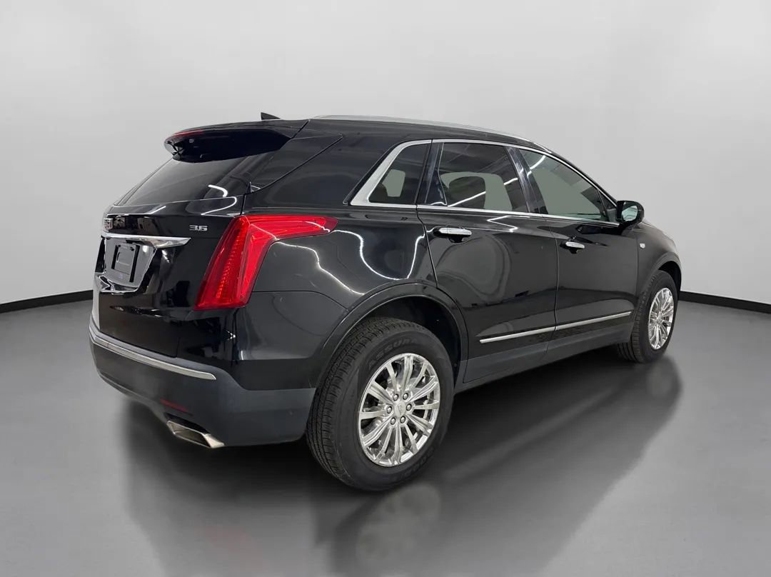 Used 2017 Cadillac XT5 Luxury FWD image 10