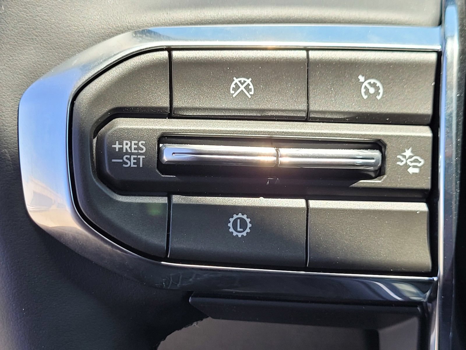 New 2026 GMC Terrain Elevation w/ Black Edition FWD image 18