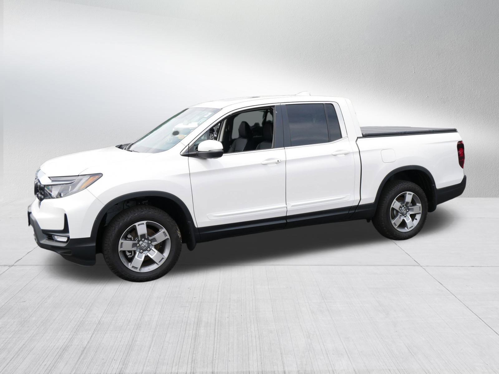 Used 2025 Honda Ridgeline RTL image 3