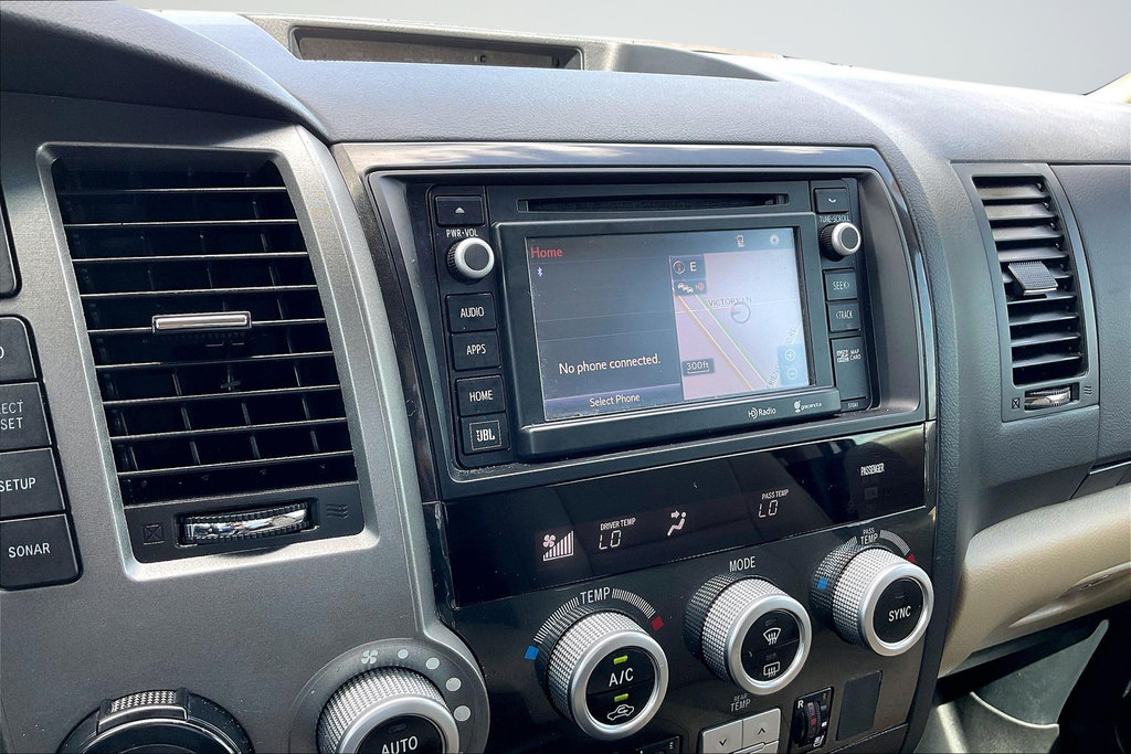 Used 2014 Toyota Sequoia Platinum RWD image 10