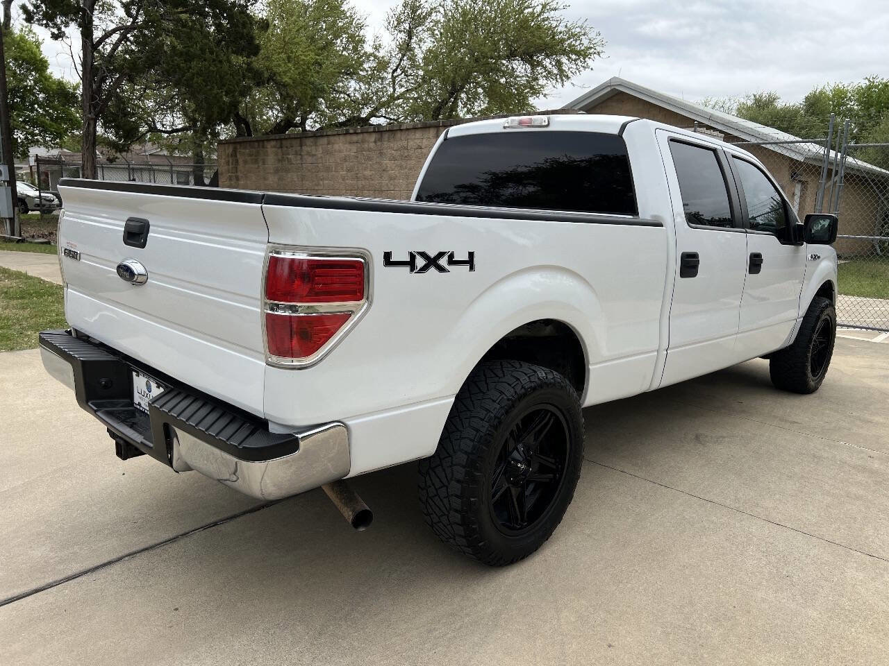 Used 2013 Ford F150 XLT w/ Trailer Tow Pkg image 12