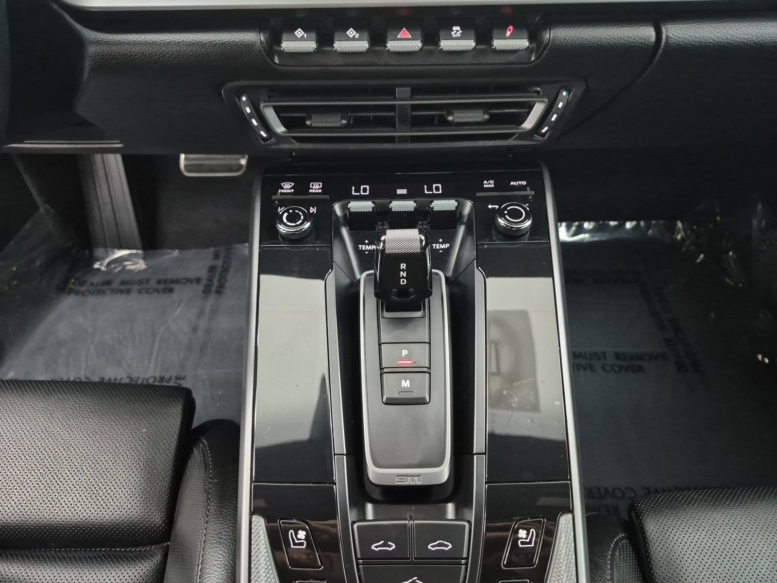 Certified 2024 Porsche 911 Carrera 4 AWD/4WD image 13