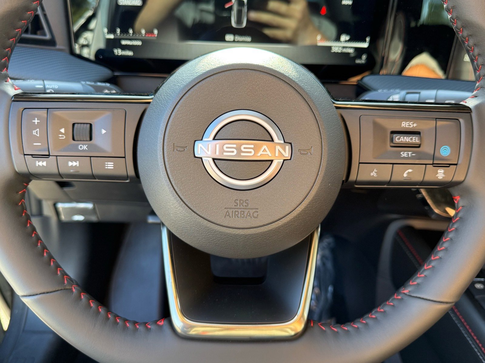 New 2026 Nissan Kicks SR image 24