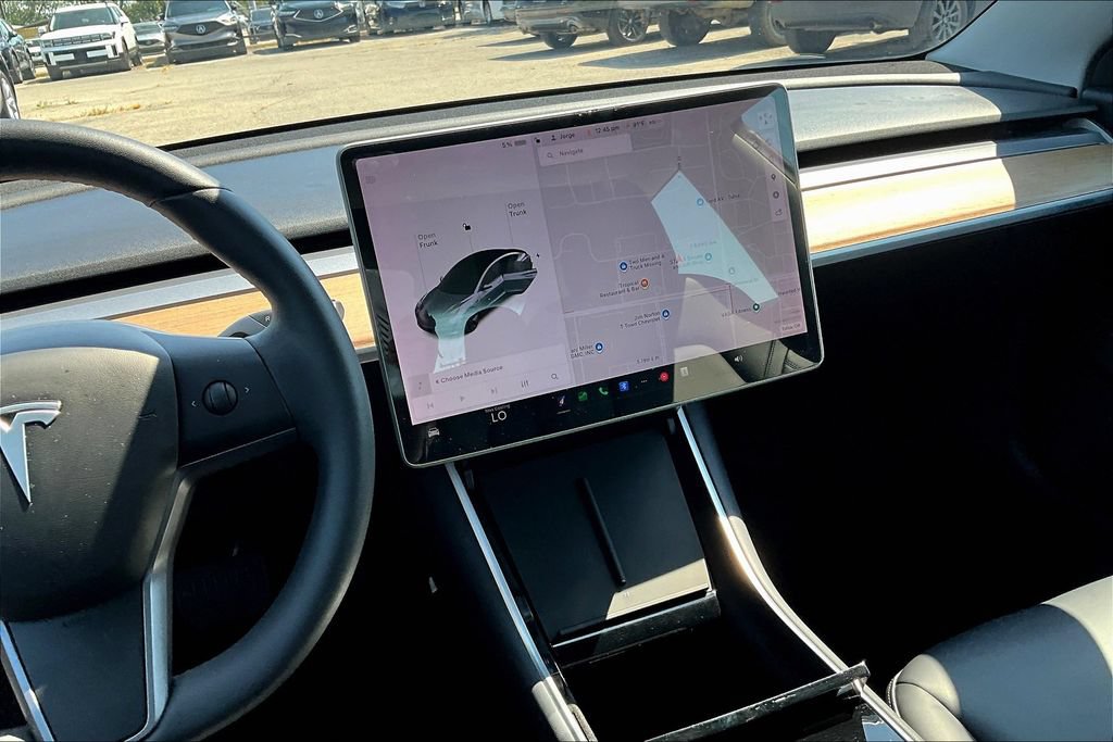 Used 2020 Tesla Model 3 Standard Range Plus RWD image 8
