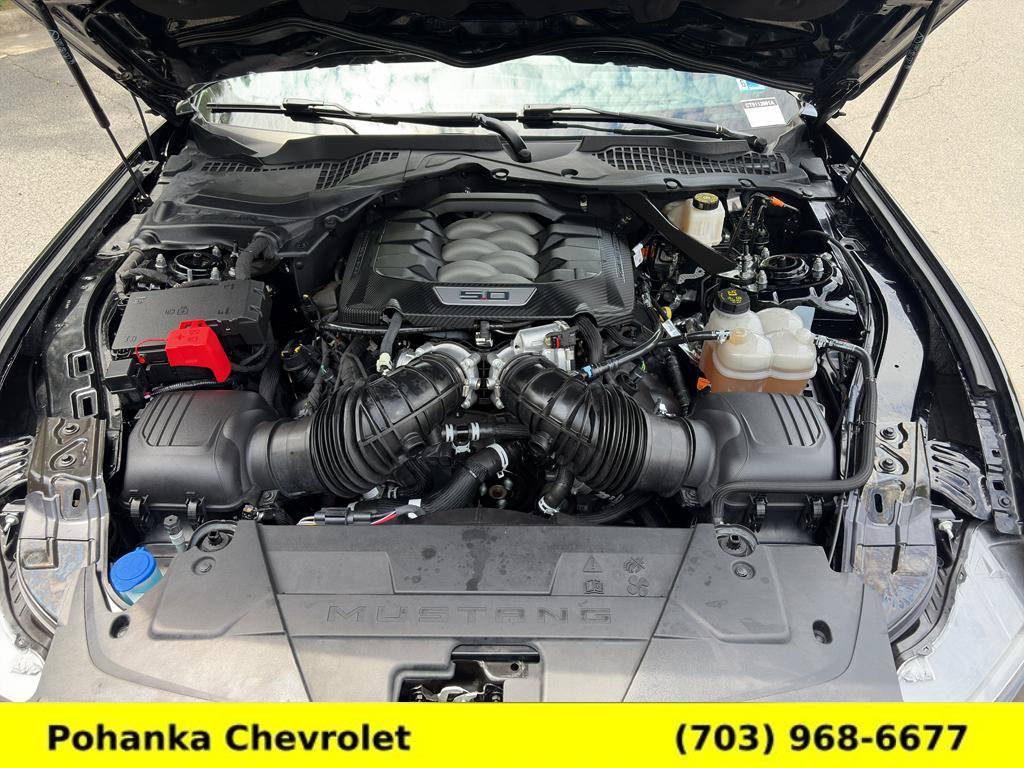 Used 2025 Ford Mustang GT Premium RWD image 32
