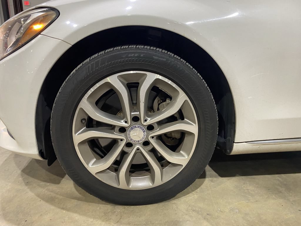 Used 2015 Mercedes-Benz C 300 4MATIC Sedan image 20
