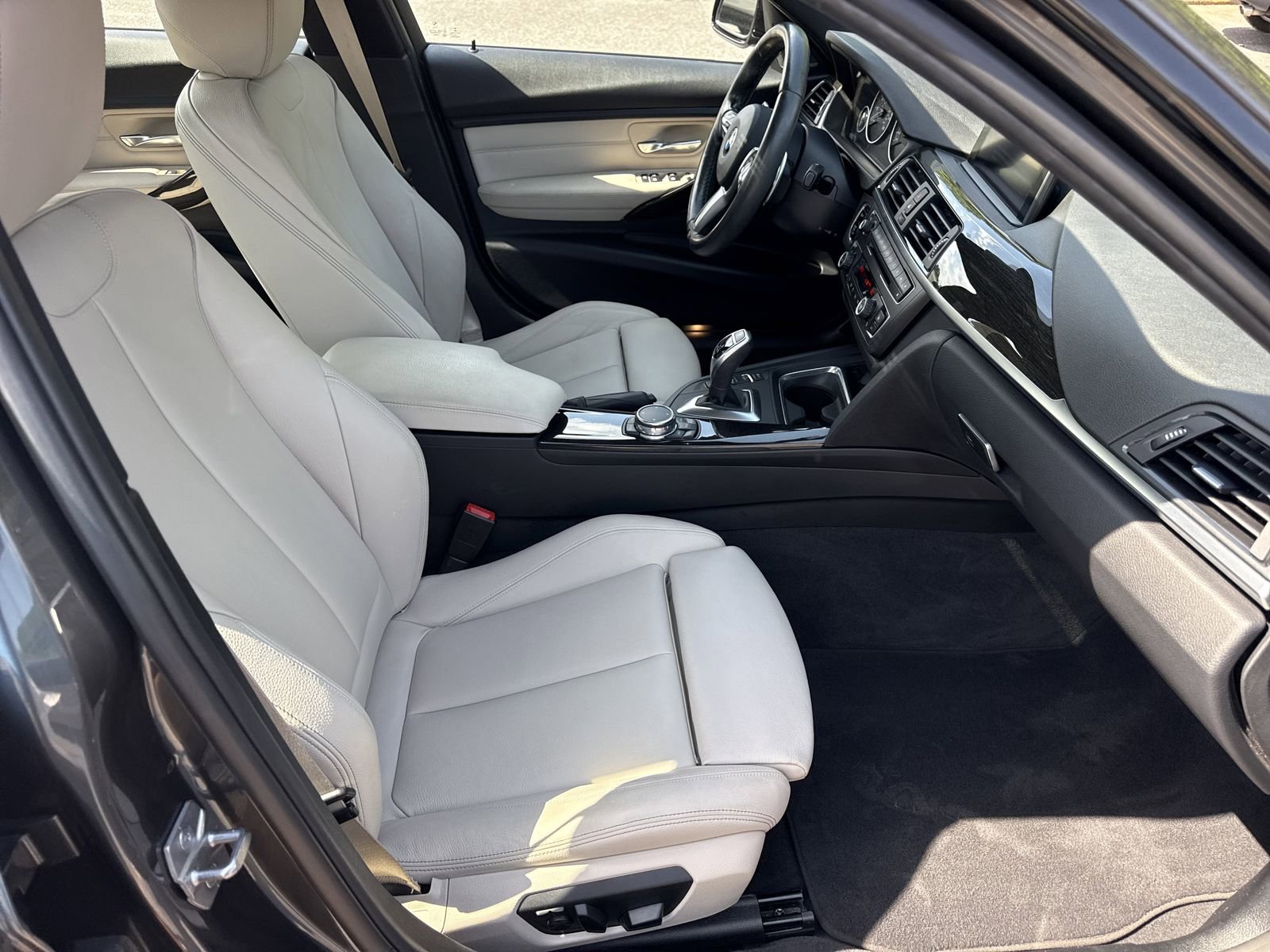 Used 2015 BMW 335i Sedan image 33