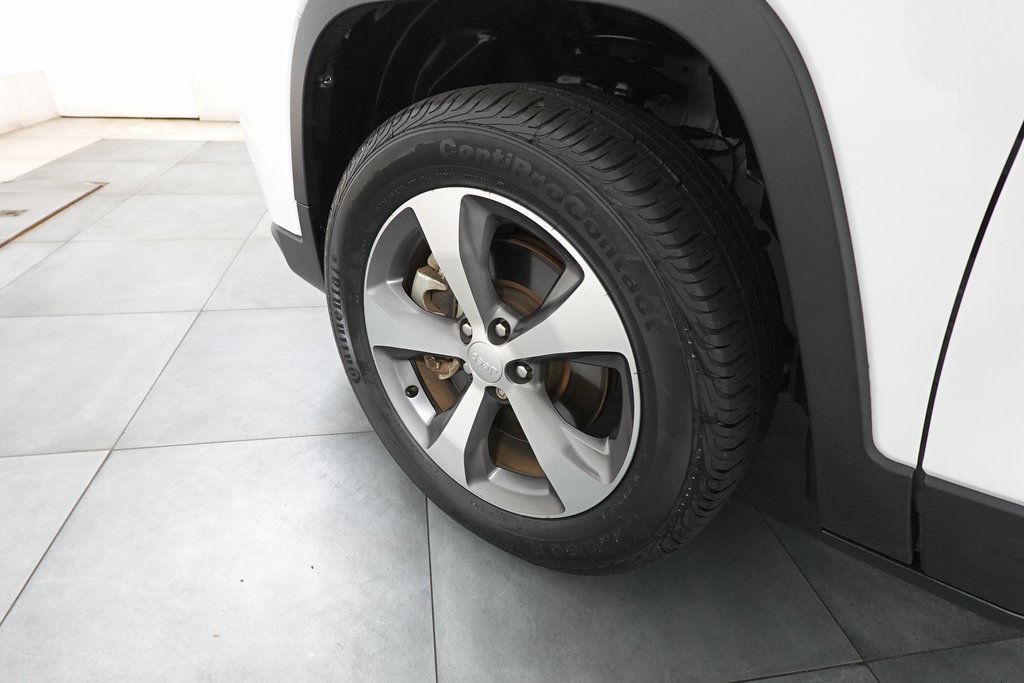 Used 2022 Jeep Cherokee Limited image 29