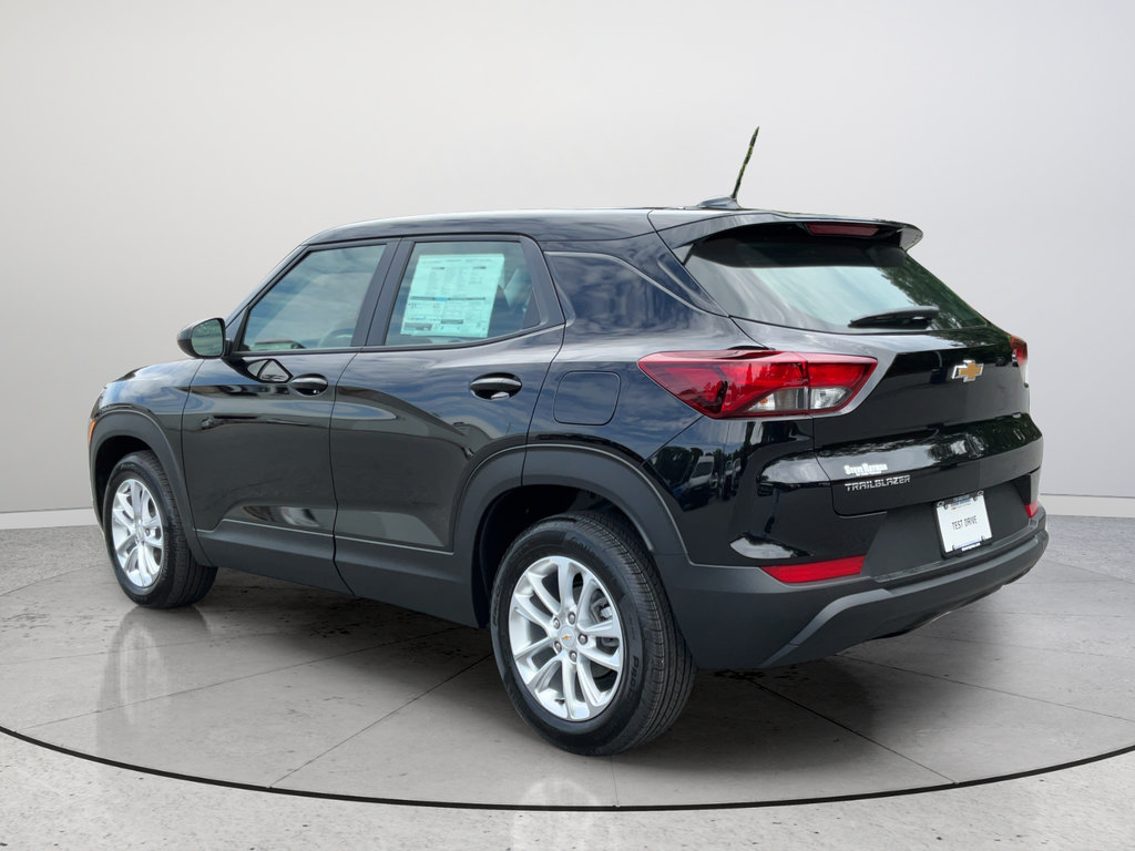 New 2026 Chevrolet TrailBlazer LS FWD image 7