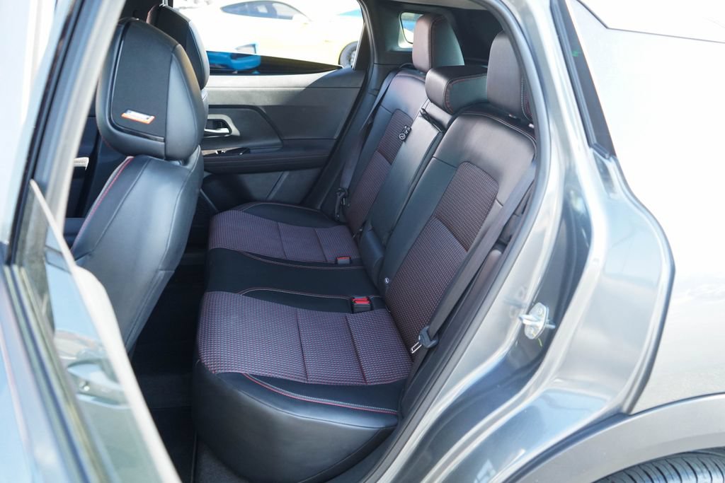 Used 2025 Nissan Kicks SR w/ SR Premium Package AWD/4WD image 8